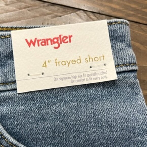 Wrangler High Rise Cut Off Denim Jean Shorts Faded Falcon Print Size 14/32 - Picture 5 of 9